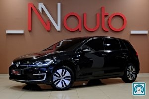 Volkswagen e-Golf  2020 821007