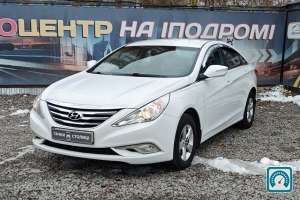 Hyundai Sonata  2015 821018