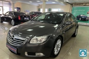 Opel Insignia  2011 821021