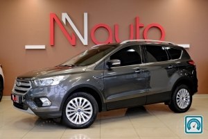 Ford Kuga  2020 821117