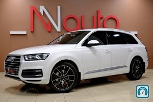 Audi Q7  2016 821126