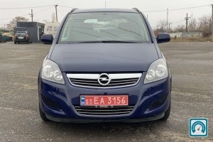 Opel Zafira  2012 821134