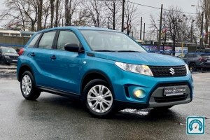 Suzuki Vitara  2015 821156