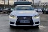 Lexus LS  2015.  2