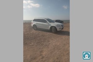 Mercedes GL-Class 450 2011 821172