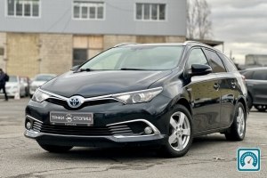 Toyota Auris  2015 821202