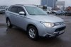 Mitsubishi Outlander  2012.  3