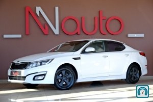 KIA K5  2015 821311