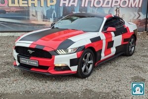 Ford Mustang  2015 821339