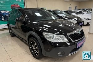 Skoda Octavia  2011 821482