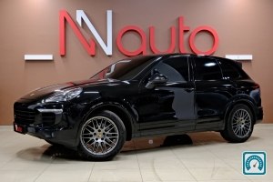 Porsche Cayenne  2018 821490