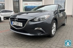 Mazda 3  2015 821496