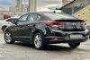 Hyundai Elantra  2019.  3