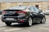 Hyundai Elantra  2019.  5