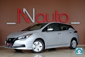 Nissan Leaf  2023 821762