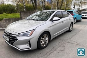 Hyundai Elantra SEL 2019 №822215