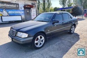 Mercedes C-Class 200 1999 №822336