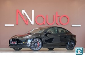 Tesla Model 3  2024 №822447