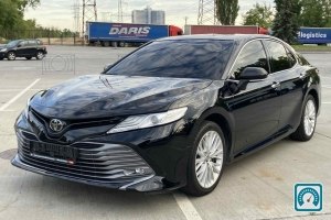 Toyota Camry Premium 2018 №822519