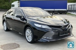 Toyota Camry Premium 2018 №822581