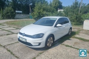 Volkswagen e-Golf  2014 №822944
