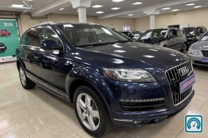 Audi Q7  2014 823108