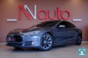 Tesla Model S  2013 823398