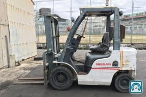 Nissan GX NY1F2A20 2011 823737