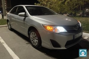 Toyota Camry  2013 824178