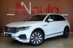 Volkswagen Touareg  2018 � ����