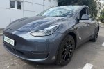 Tesla Model Y  2023 � ����